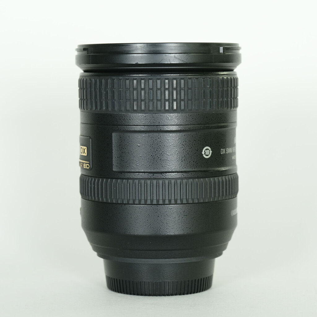 Nikon AF-S DX NIKKOR 18-200mm F3.5-5.6G ED VR II Nikon AF-S DX NIKKOR 18-200mm F3.5-5.6G ED VR II