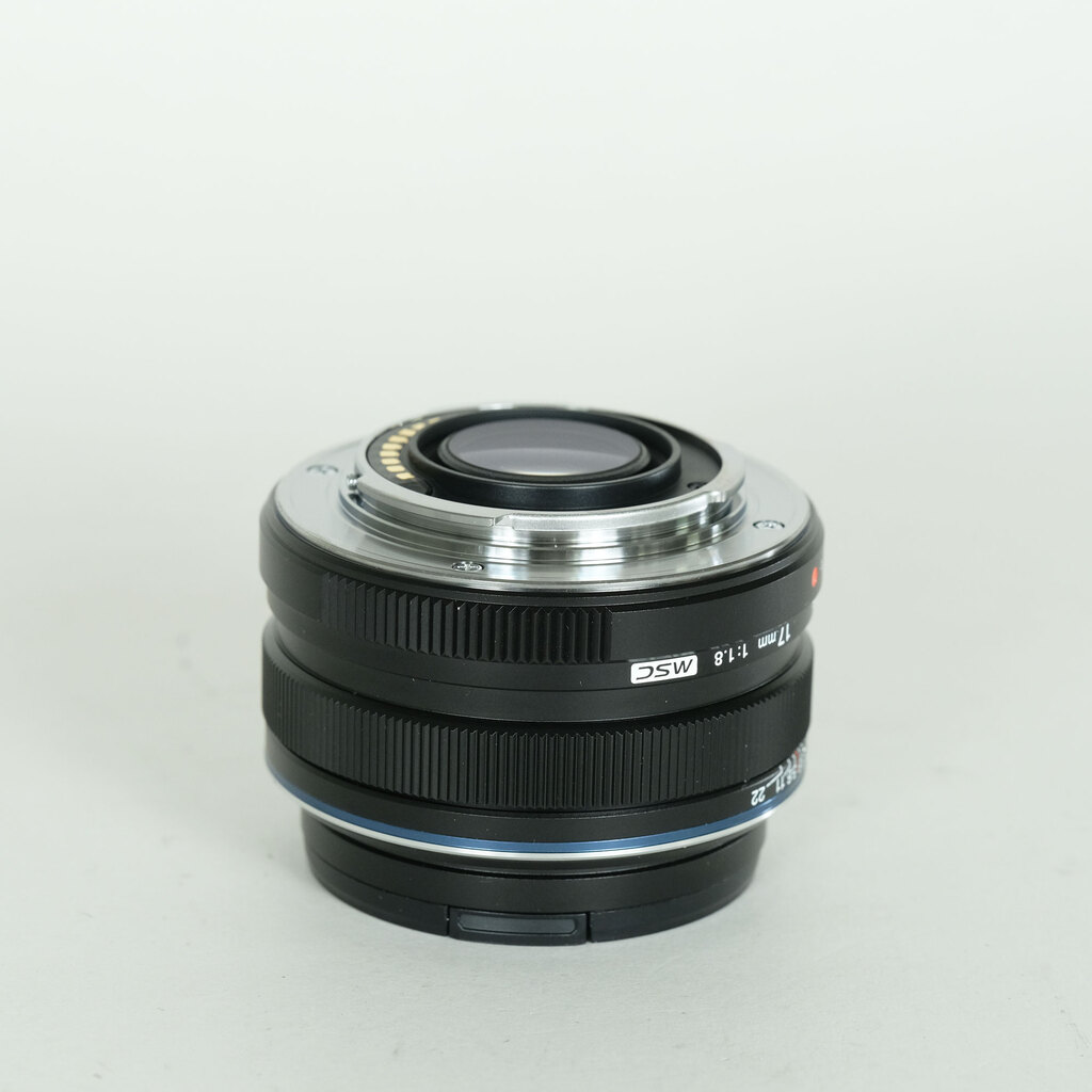 OLYMPUS M.ZUIKO DIGITAL 17mm F1.8 OLYMPUS M.ZUIKO DIGITAL 17mm F1.8