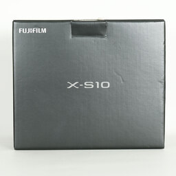FUJIFILM X-S10