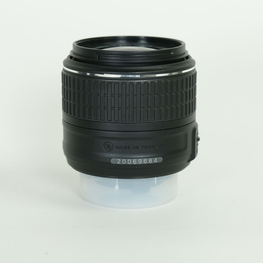 Nikon AF-S DX NIKKOR 18-55mm f3.5-5.6G VR II
