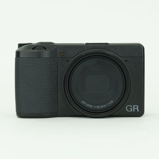 RICOH GR III