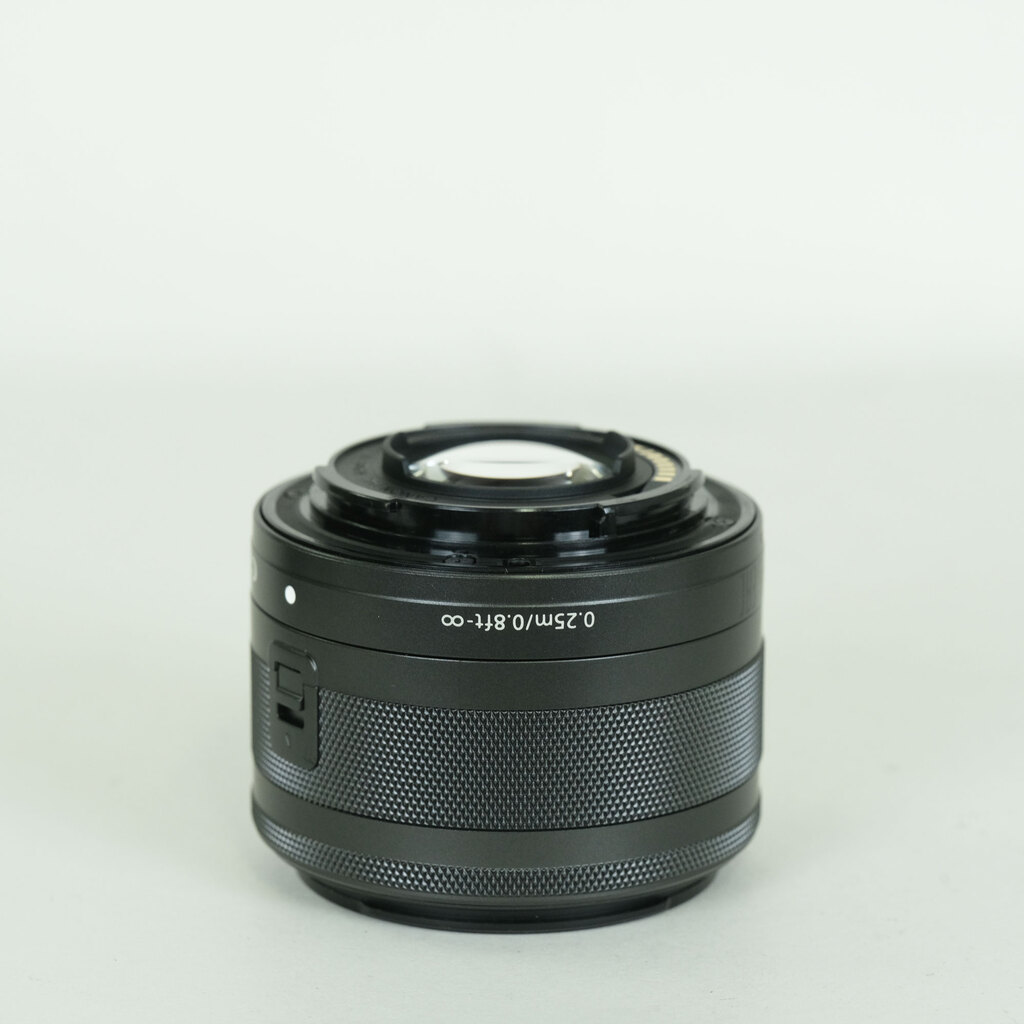 Canon EF-M15-45mm F3.5-6.3 IS STM