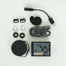 FUJIFILM X half X-HF1