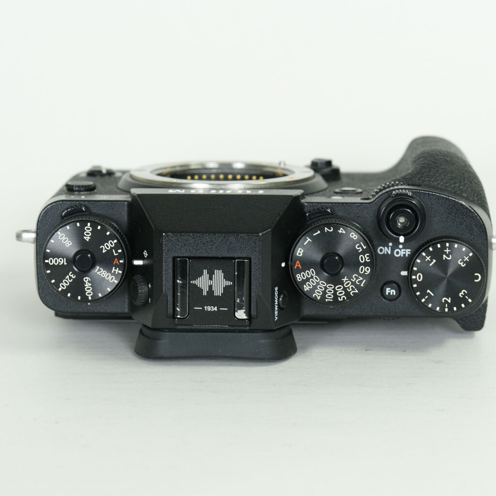 FUJIFILM X-T2