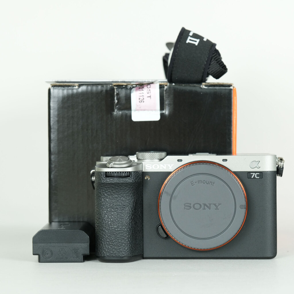 SONY ��7C II�iILCE-7CM2�j [�{�f�B �V���o�[]