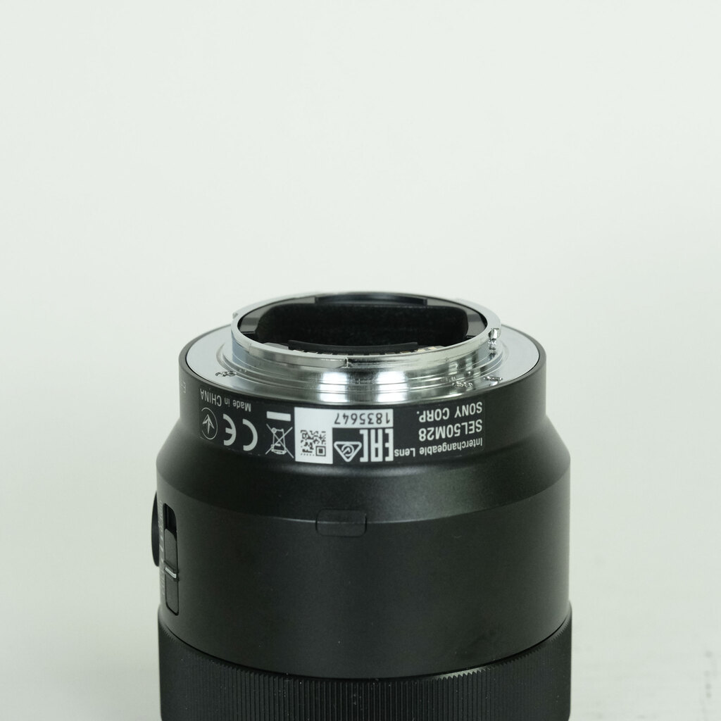 SONY FE 50mm F2.8 Macro SEL50M28