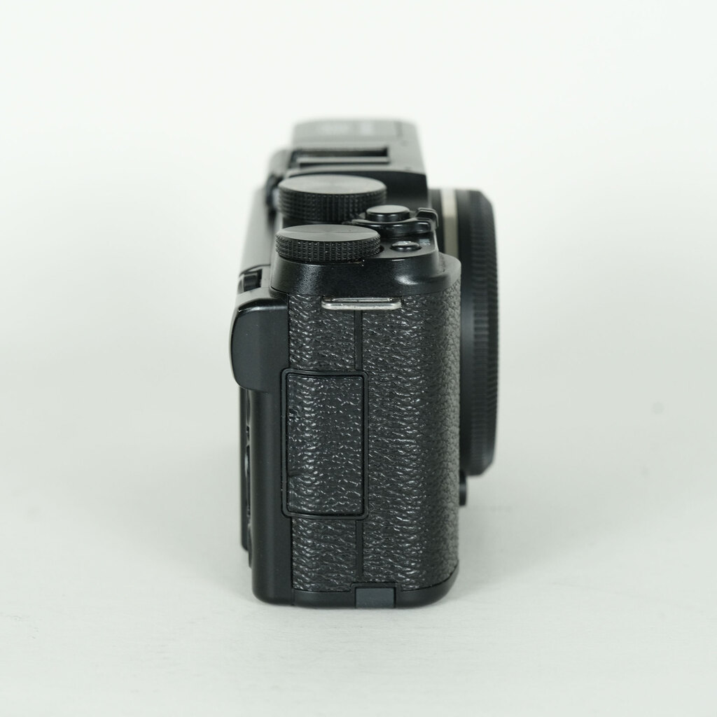 FUJIFILM X-M1 ボディ ブラック