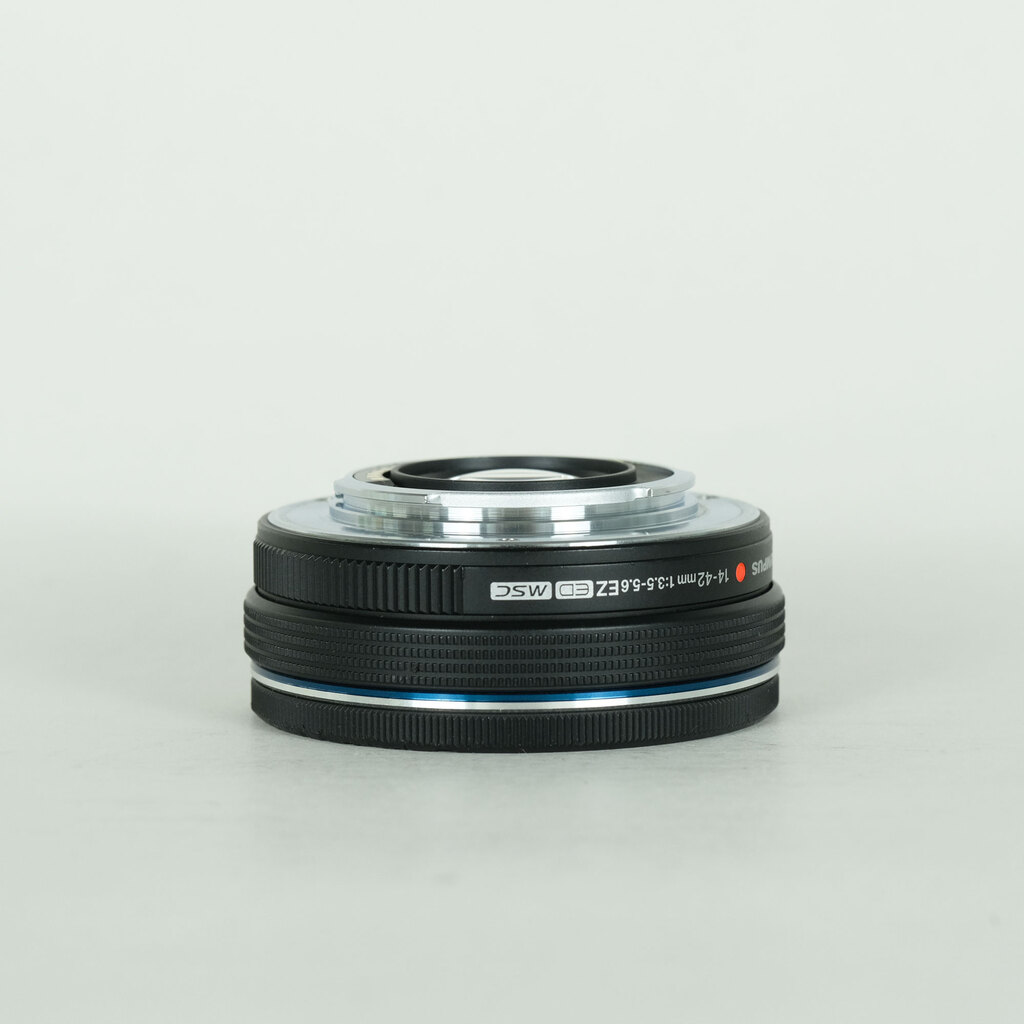 OLYMPUS M.ZUIKO DIGITAL ED 14-42mm F3.5-5.6 EZ ブラックの出品