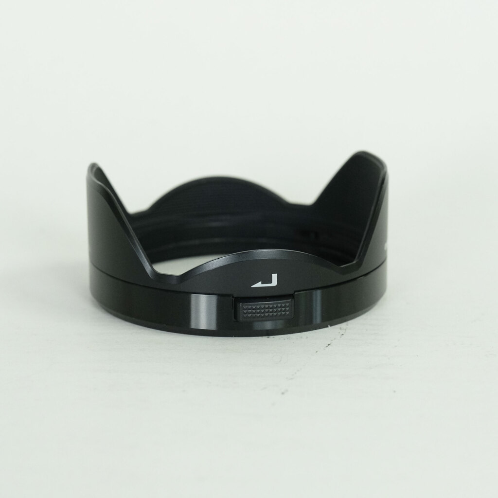 OLYMPUS M.ZUIKO DIGITAL ED 12-40mm F2.8 PRO OLYMPUS M.ZUIKO DIGITAL ED 12-40mm F2.8 PRO