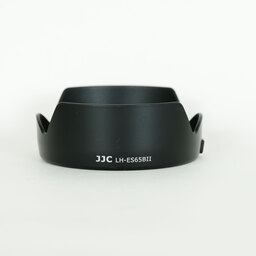 Canon RF50mm F1.8 STM