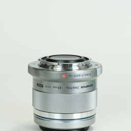 OLYMPUS M.ZUIKO DIGITAL 45mm F1.8