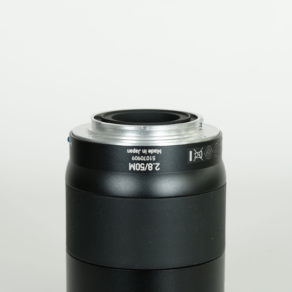 Carl Zeiss Touit 50mm F2.8 マクロ（ソニーE用）