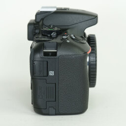 Nikon D5600
