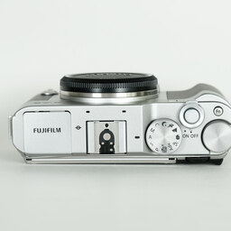 FUJIFILM X-A3 ボディ  シルバー