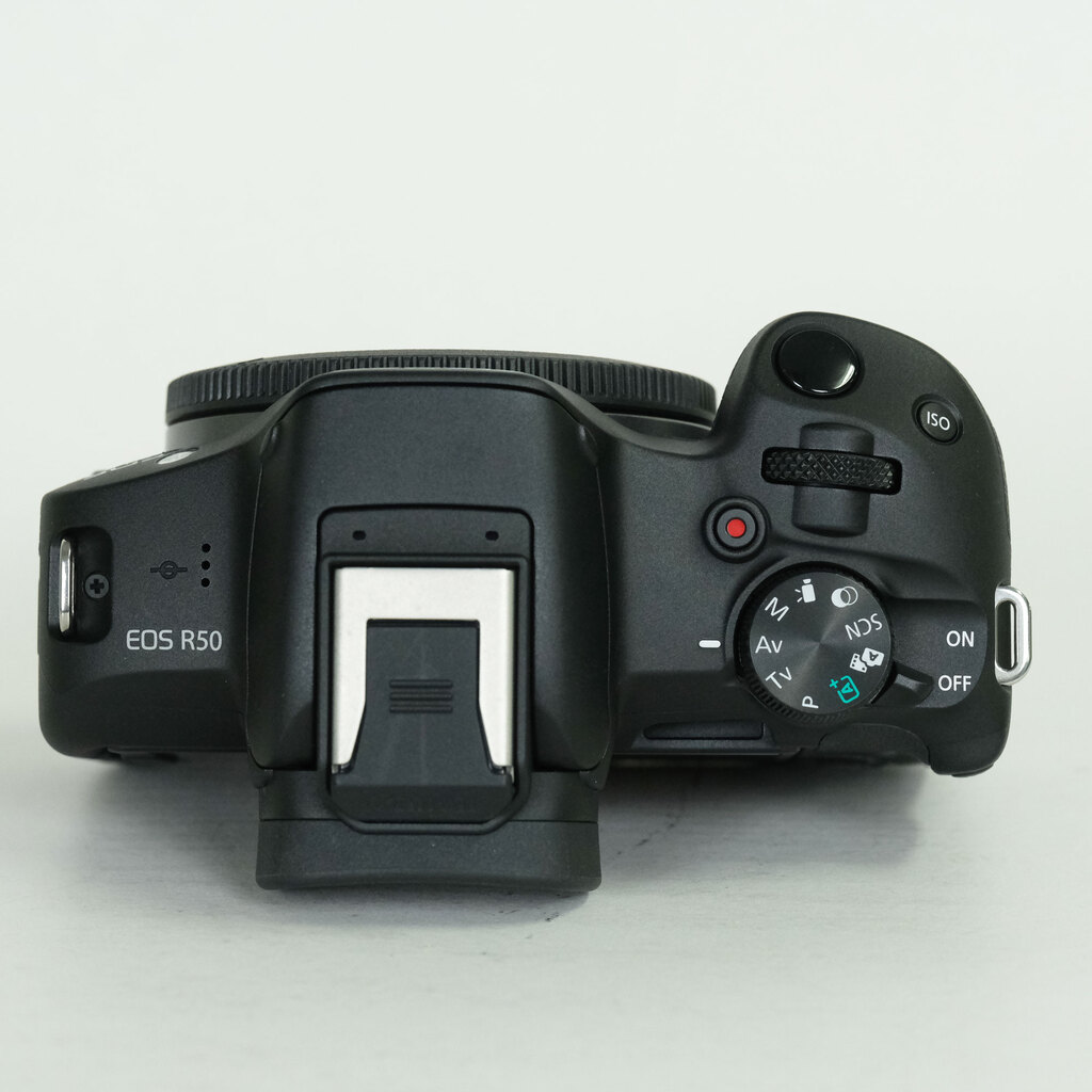 Canon EOS R50