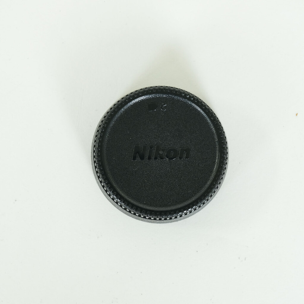 Nikon AF-S DX NIKKOR 16-85mm F3.5-5.6G ED VR Nikon AF-S DX NIKKOR 16-85mm F3.5-5.6G ED VR