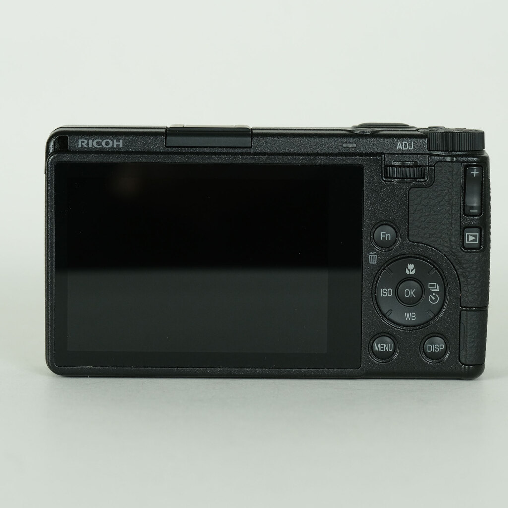 RICOH GR IV