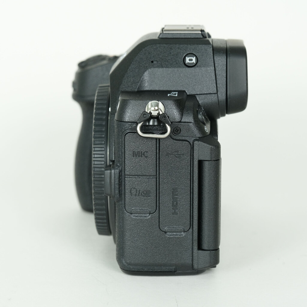 Nikon Z5II [�{�f�B]