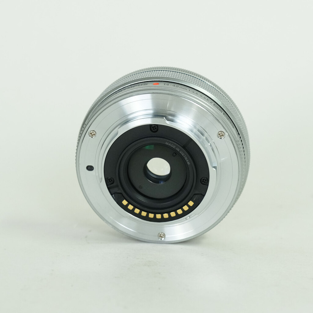 OLYMPUS M.ZUIKO DIGITAL ED 14-42mm F3.5-5.6 EZ シルバー