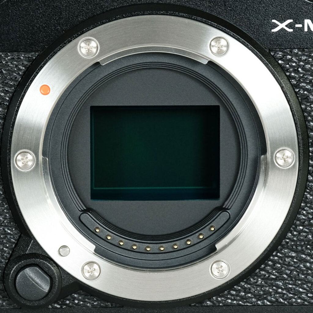 FUJIFILM X-M5