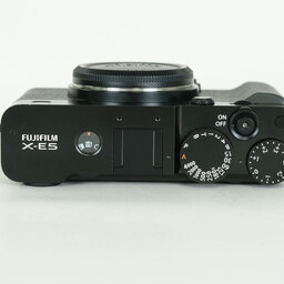 FUJIFILM X-E5