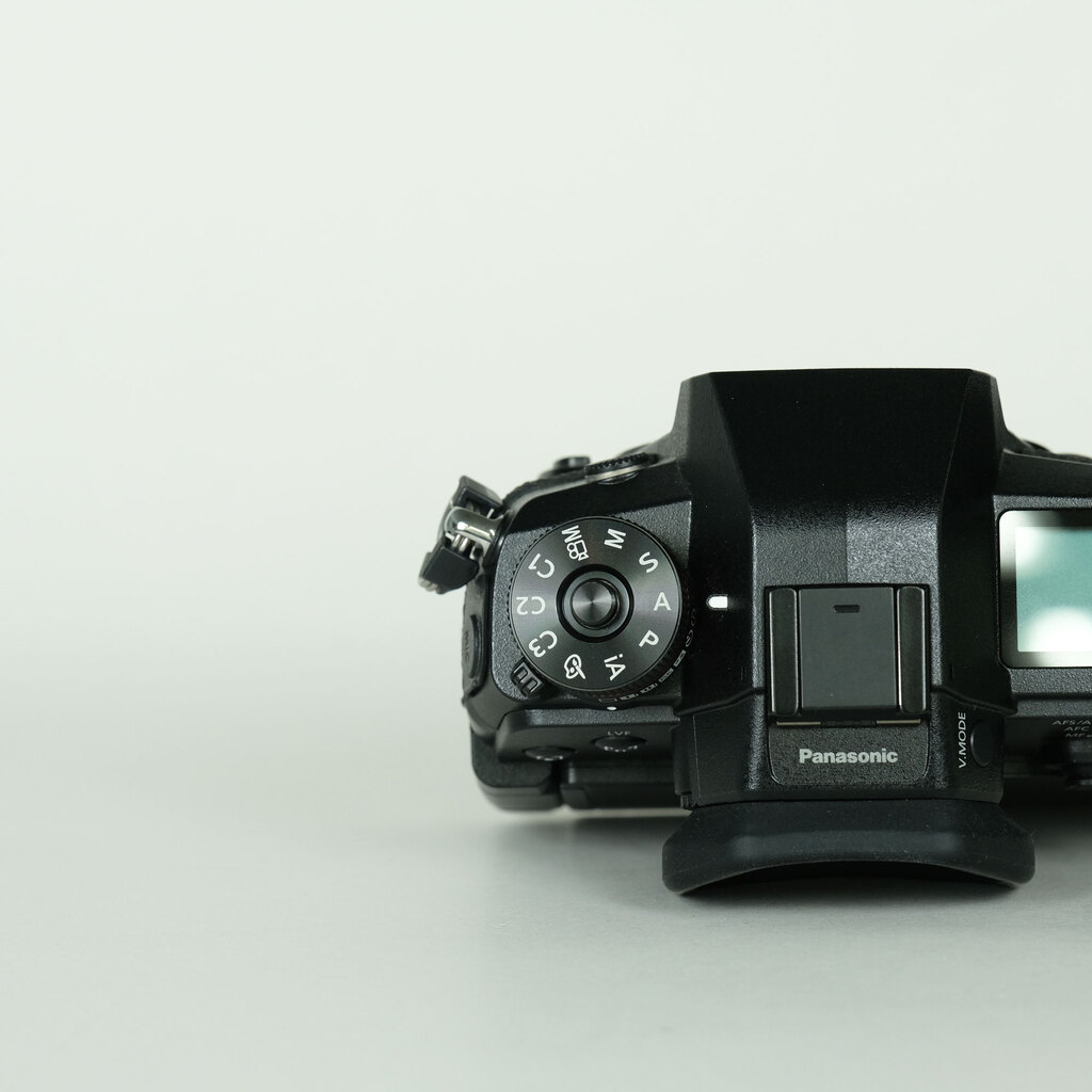 Panasonic LUMIX DC-G9 PROの出品 | ONE SCENE（ワンシーン）