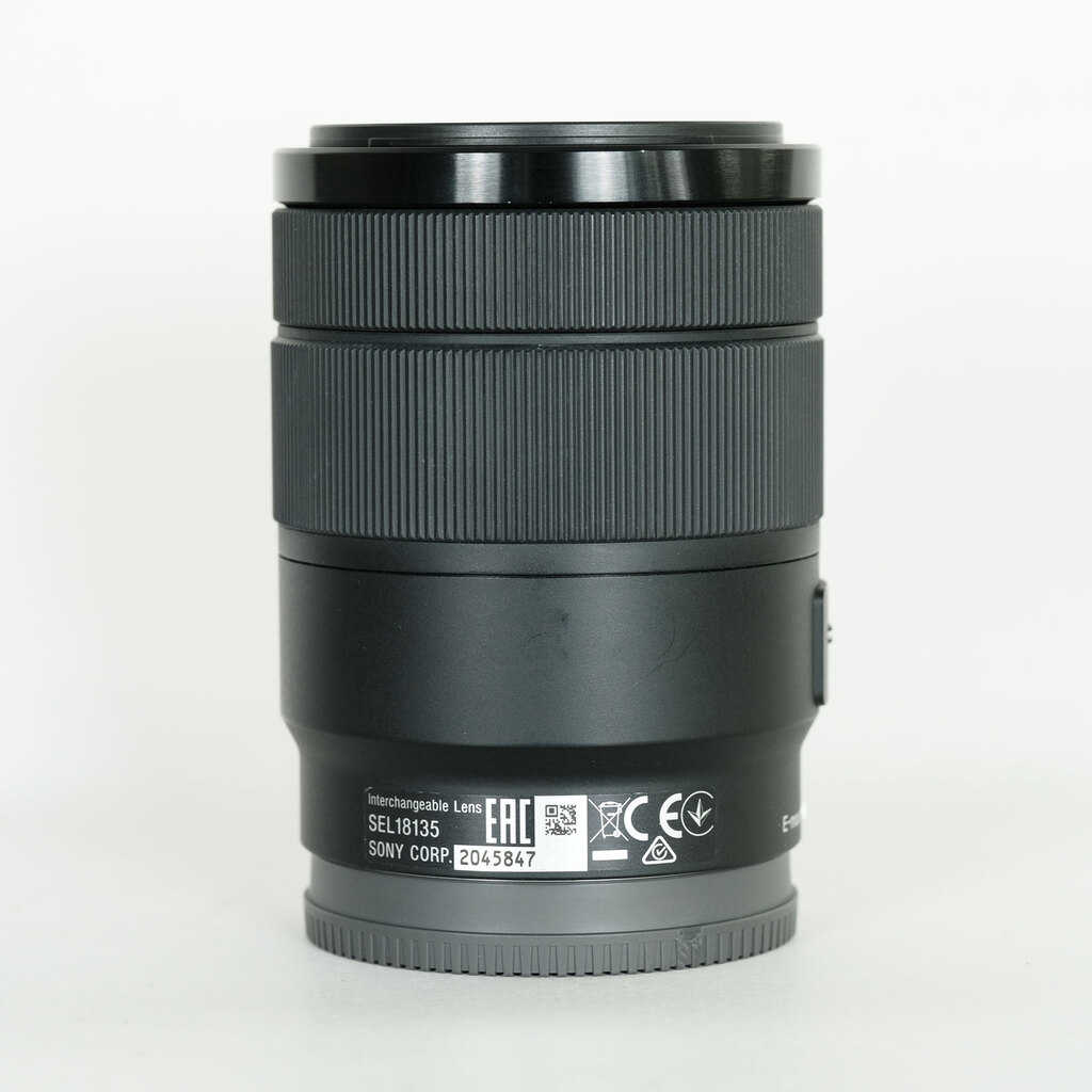 SONY E 18-135mm F3.5-5.6 OSS SEL18135