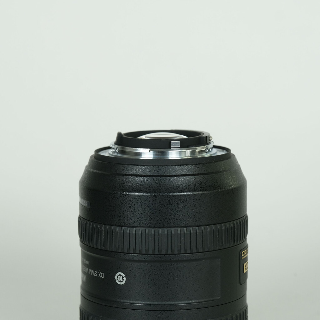 Nikon AF-S DX NIKKOR 18-200mm F3.5-5.6G ED VR II
