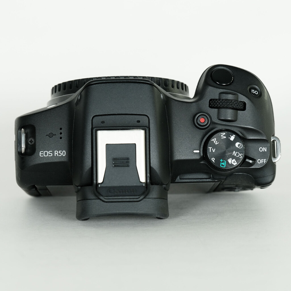 Canon EOS R50