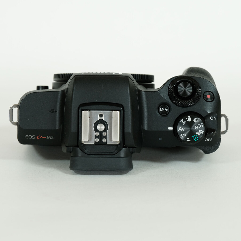 Canon EOS Kiss M2