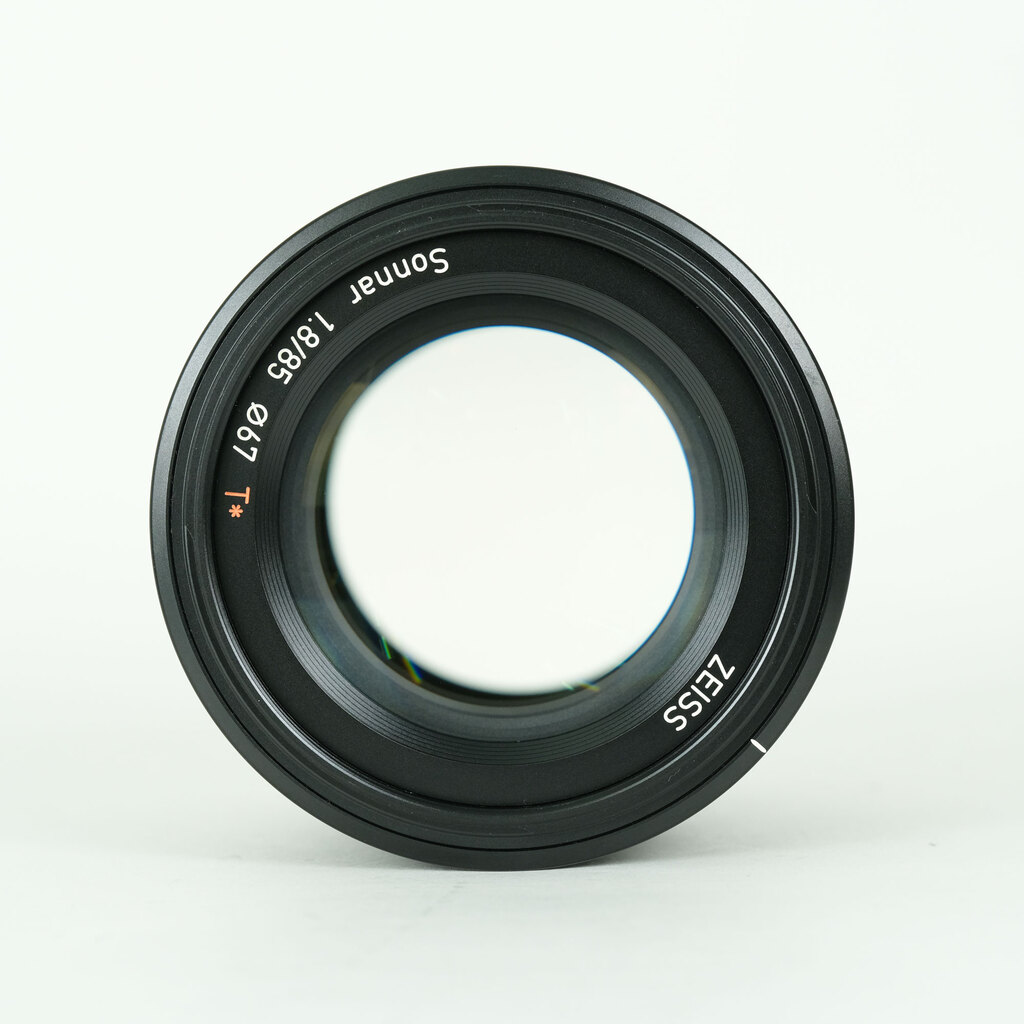 Carl Zeiss Batis 1.8/85 [ソニーE用]の出品 | ONE SCENE（ワンシーン）