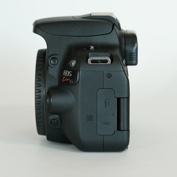 Canon EOS Kiss X9