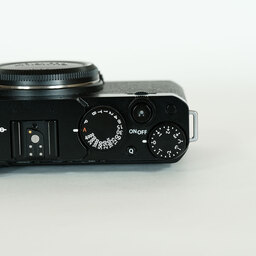 FUJIFILM X-E4