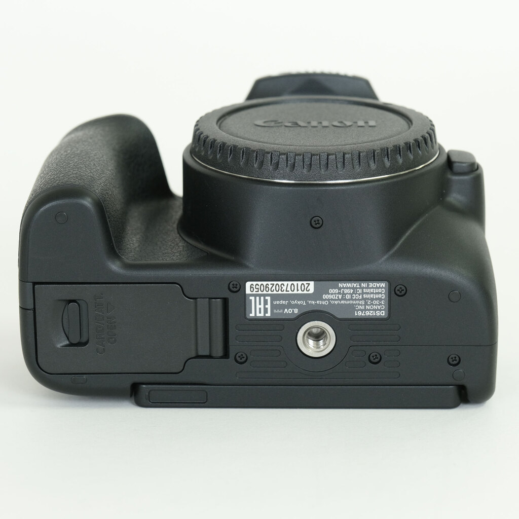 Canon EOS Kiss X10
