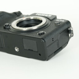 FUJIFILM X-T4