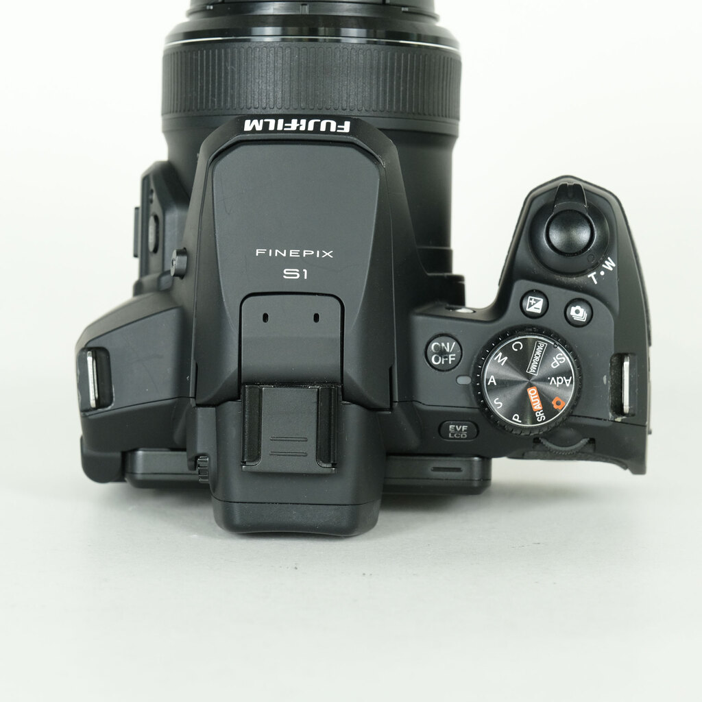 FUJIFILM FinePix S1 ブラックの出品 | ONE SCENE（ワンシーン）