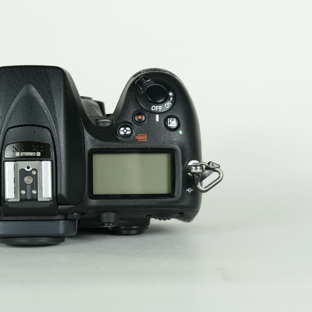 Nikon D7200の出品 | ONE SCENE（ワンシーン）