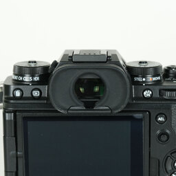 FUJIFILM X-T4