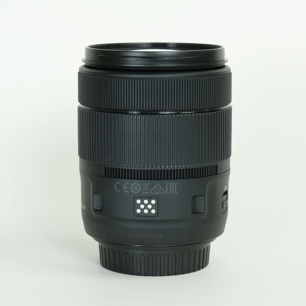 Canon EF-S18-135mm F3.5-5.6 IS USM