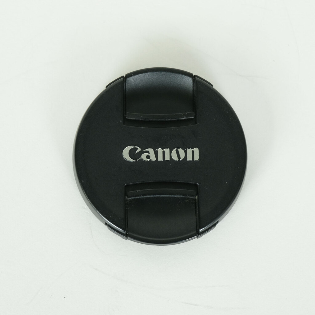 Canon EF-S18-135mm F3.5-5.6 IS USM