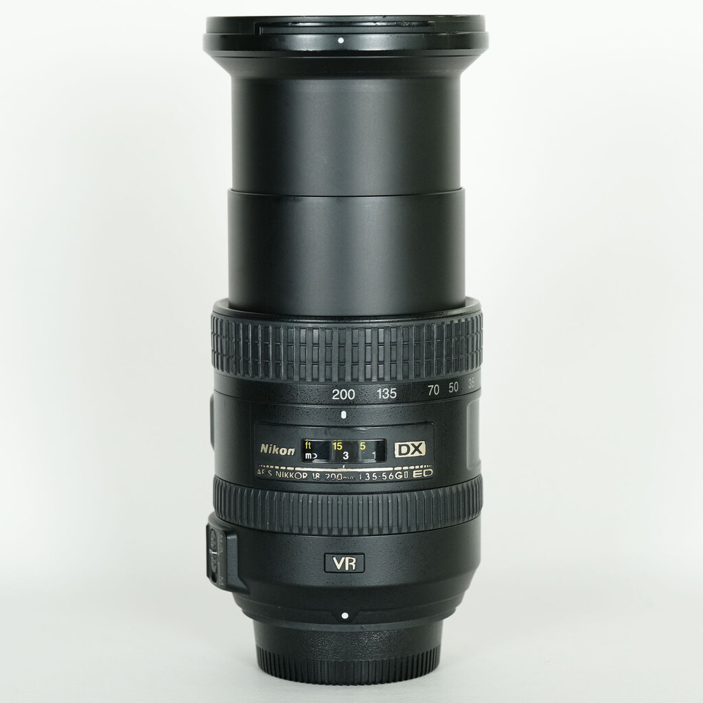 Nikon AF-S DX NIKKOR 18-200mm F3.5-5.6G ED VR II