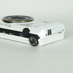 CASIO EXILIM EX-ZR200 ホワイト
