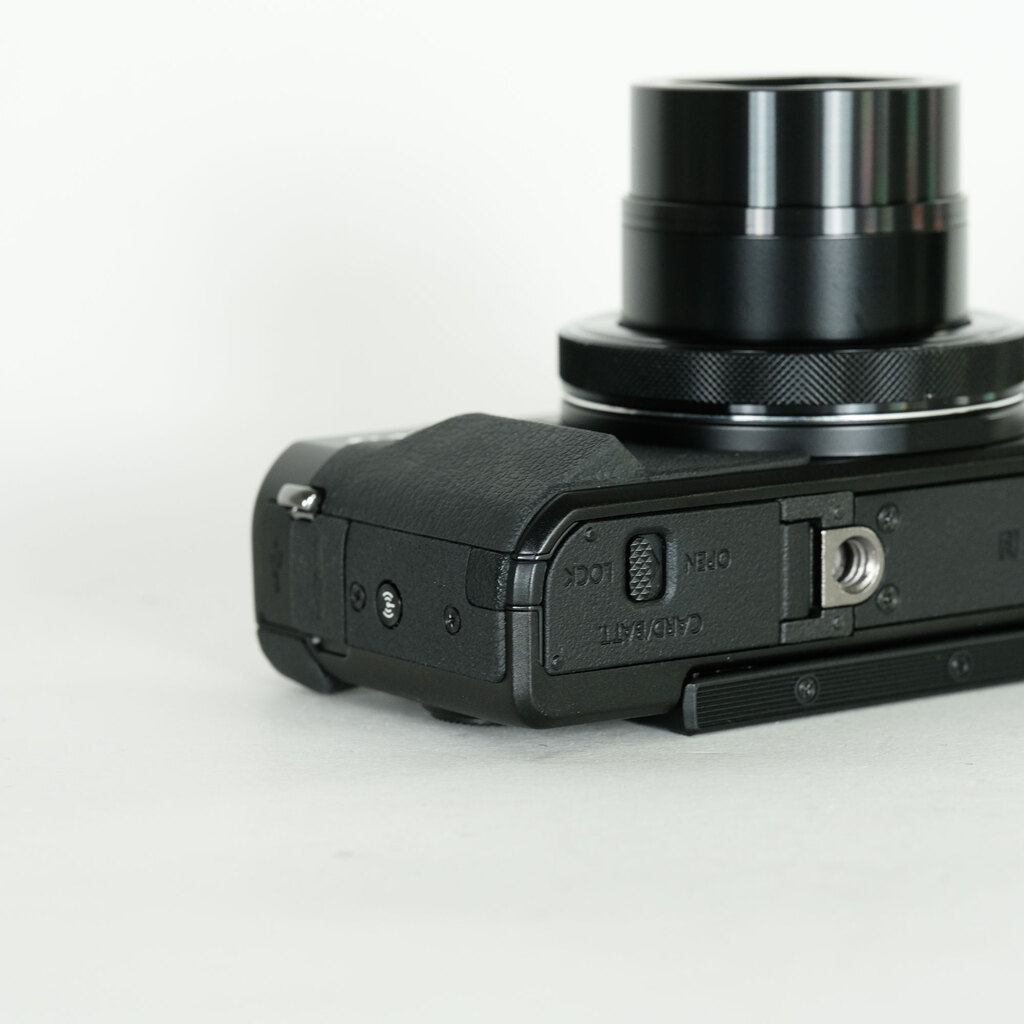 Canon PowerShot G7X Mark II