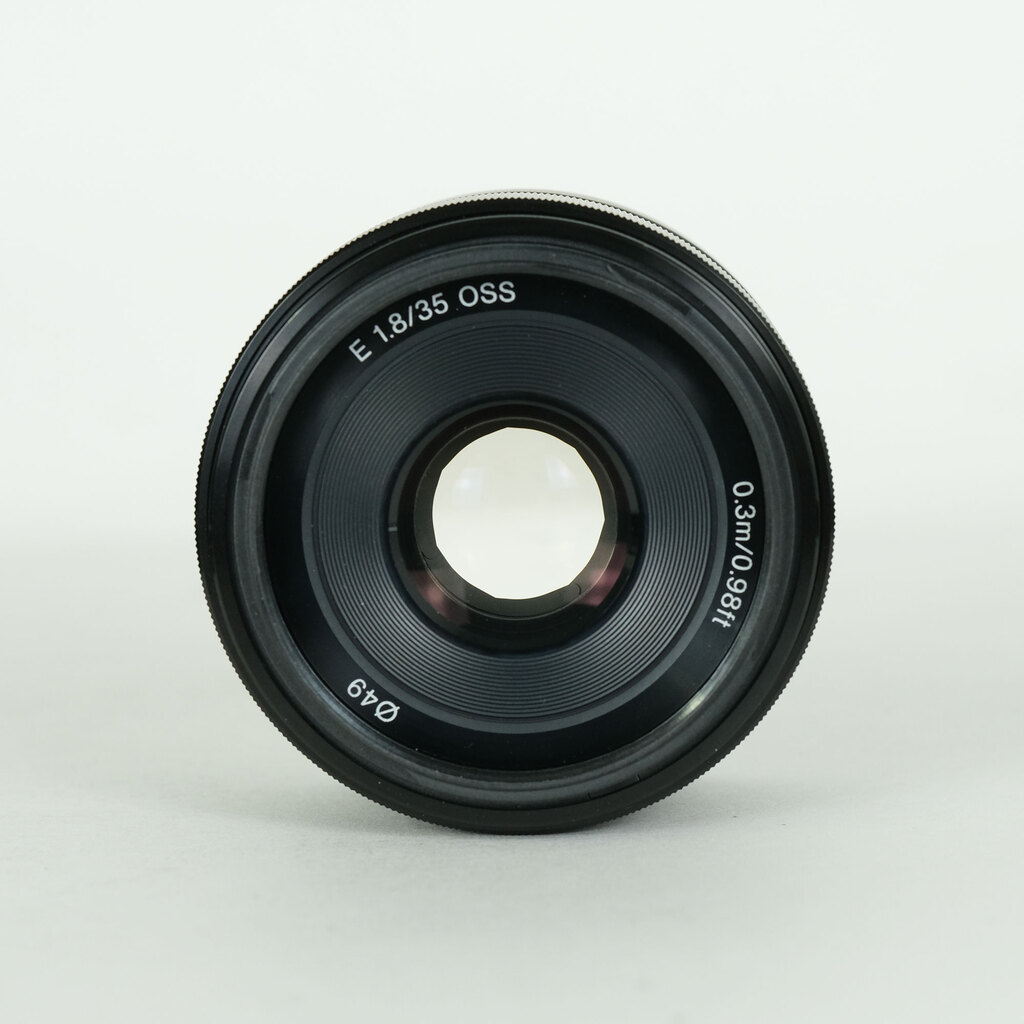 SONY E 35mm F1.8 OSS SEL35F18