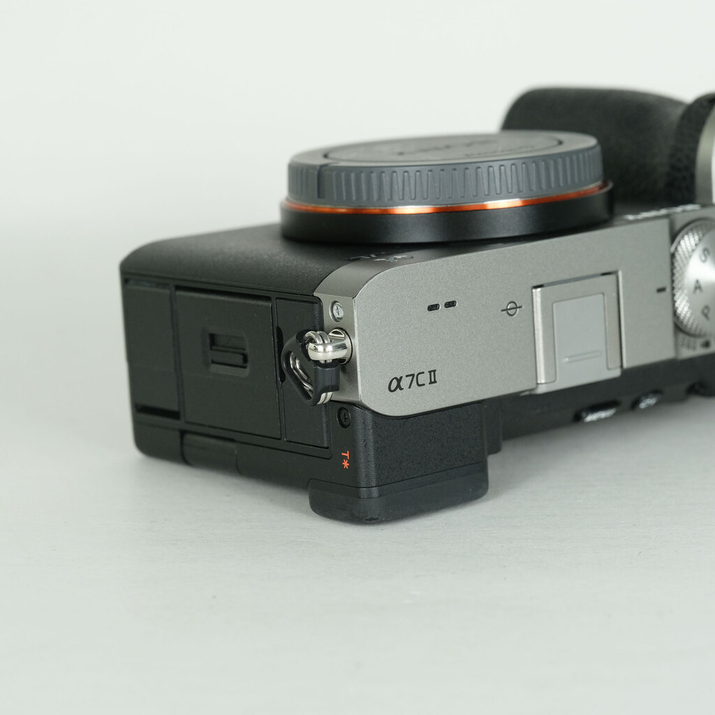 SONY α7C II（ILCE-7CM2）の出品 | ONE SCENE（ワンシーン）