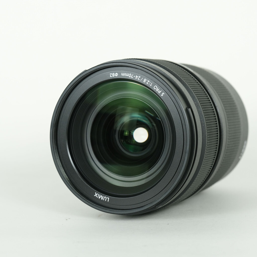 Panasonic LUMIX S PRO 24-70mm F2.8の出品 | ONE SCENE（ワンシーン）