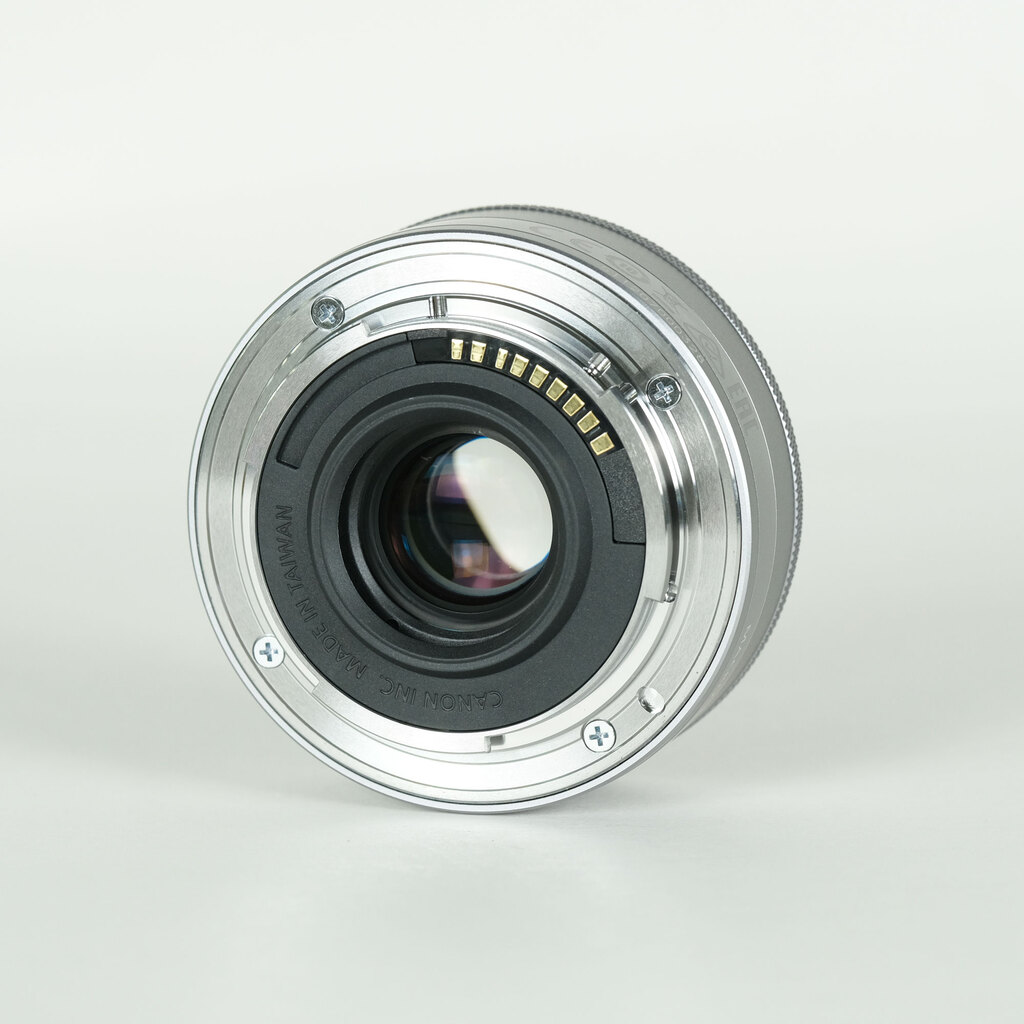 Canon EF-M22mm F2 STMの出品 | ONE SCENE（ワンシーン）