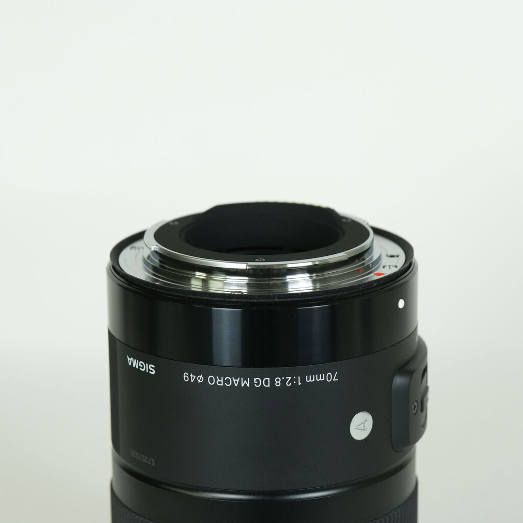 SIGMA 70mm F2.8 DG MACRO | Art [キヤノン用]