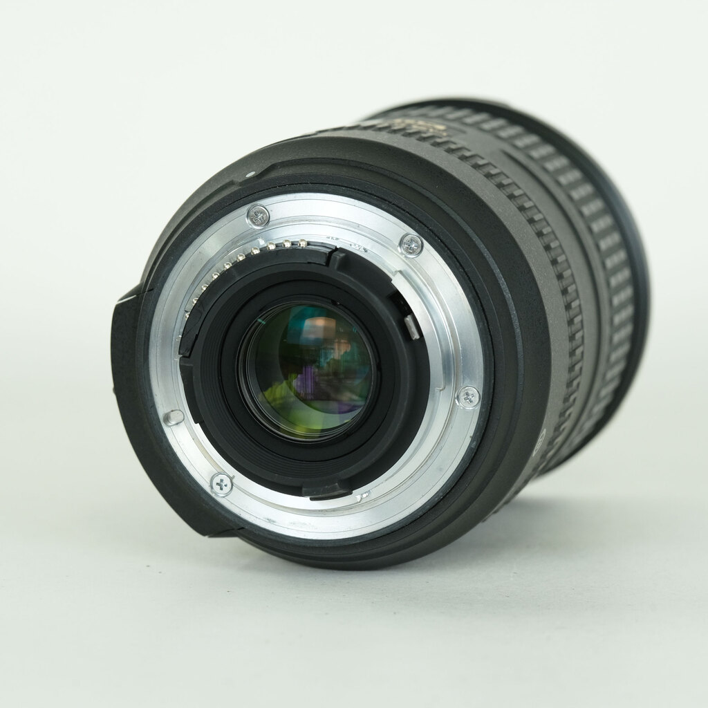 Nikon AF-S DX VR Zoom-Nikkor 18-200mm F3.5-5.6G IF-ED