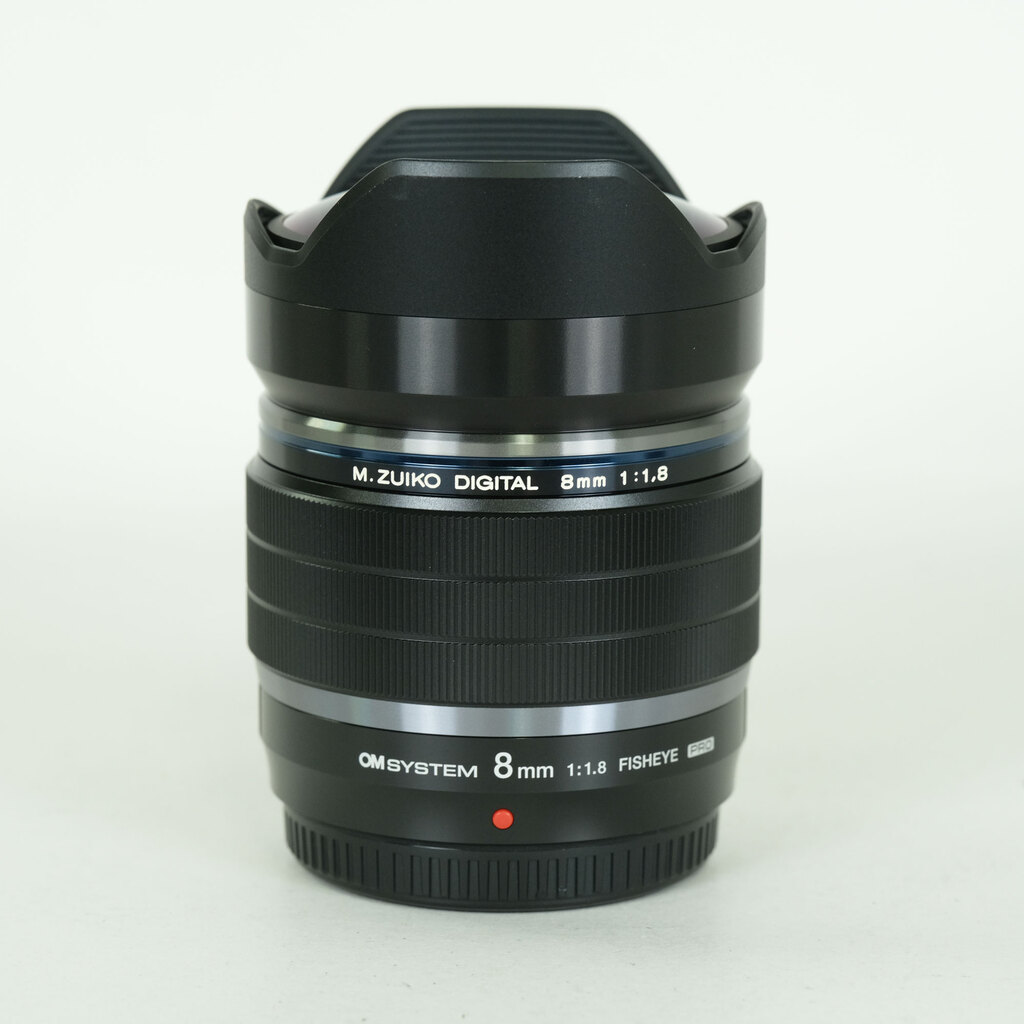 OLYMPUS M.ZUIKO DIGITAL ED 8mm F1.8 Fisheye PRO